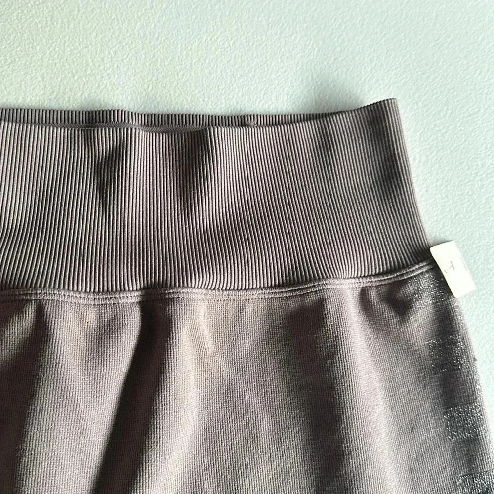 Pink - Picture 4 of 5